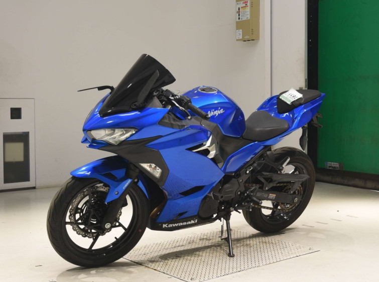 Мотоцикл Kawasaki NINJA250 с пробегом 43372 km