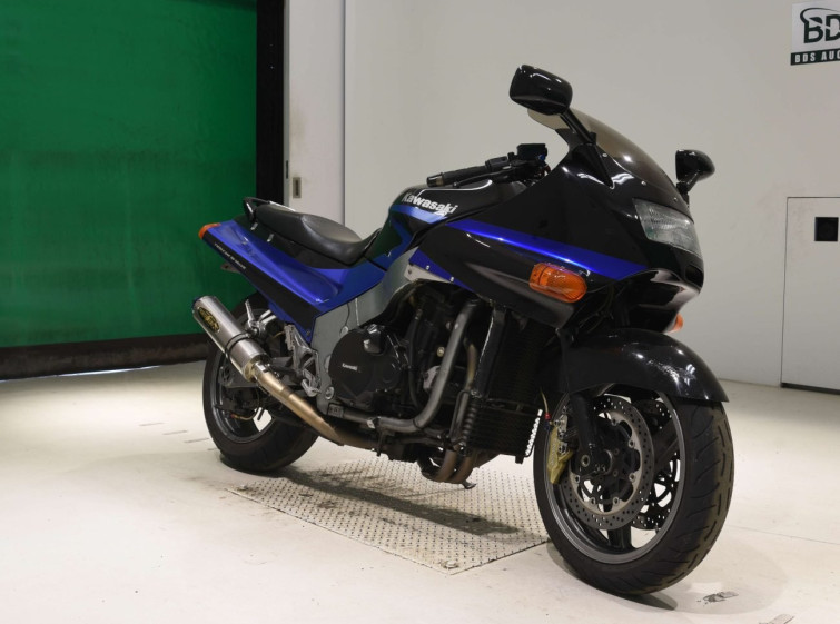 Мотоцикл Kawasaki ZZ-R1100