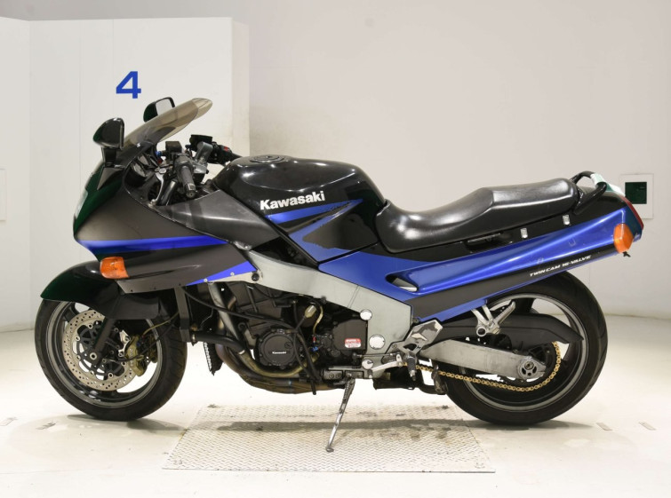 Мотоцикл Kawasaki ZZ-R1100