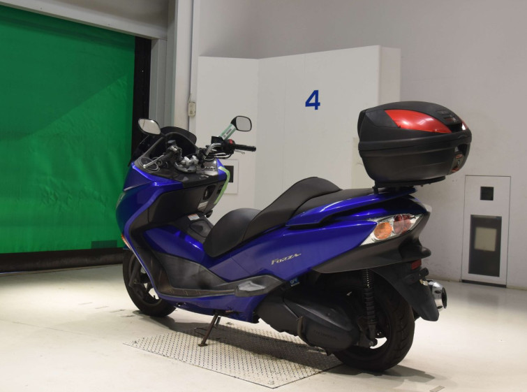 Мотоцикл Honda FORZA Z с пробегом 27566 km