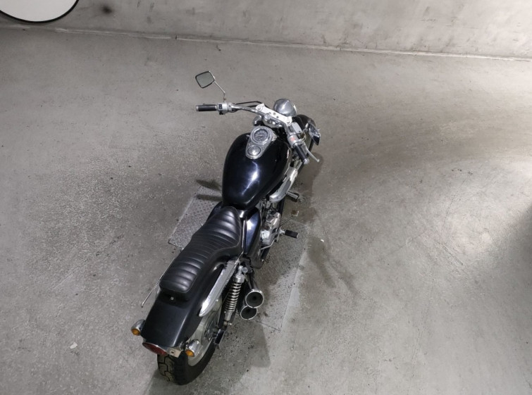 Мотоцикл Honda MAGNA250 з пробігом 77657 km