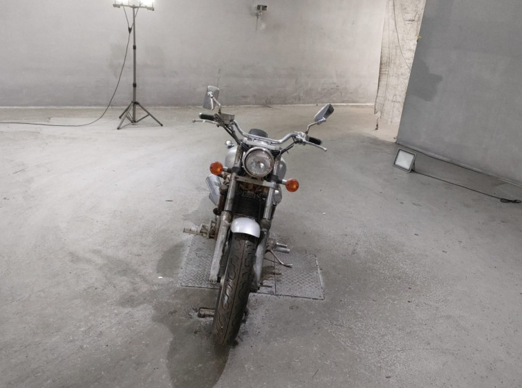 Мотоцикл Honda MAGNA250