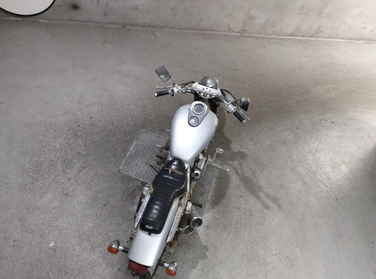 Мотоцикл Honda MAGNA250