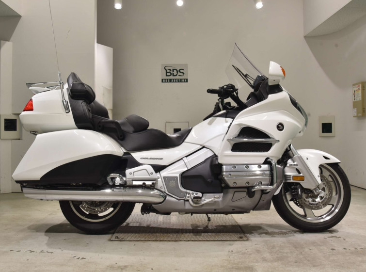 Мотоцикл Honda GL1800 AIRBAG NAVI з пробігом 20168 km