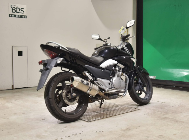 Мотоцикл Suzuki GSR250 с пробегом 29728 km