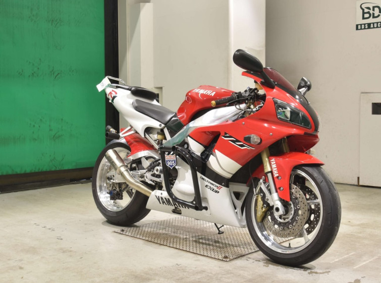 Мотоцикл Yamaha YZF-R1 з пробігом 37022 m
