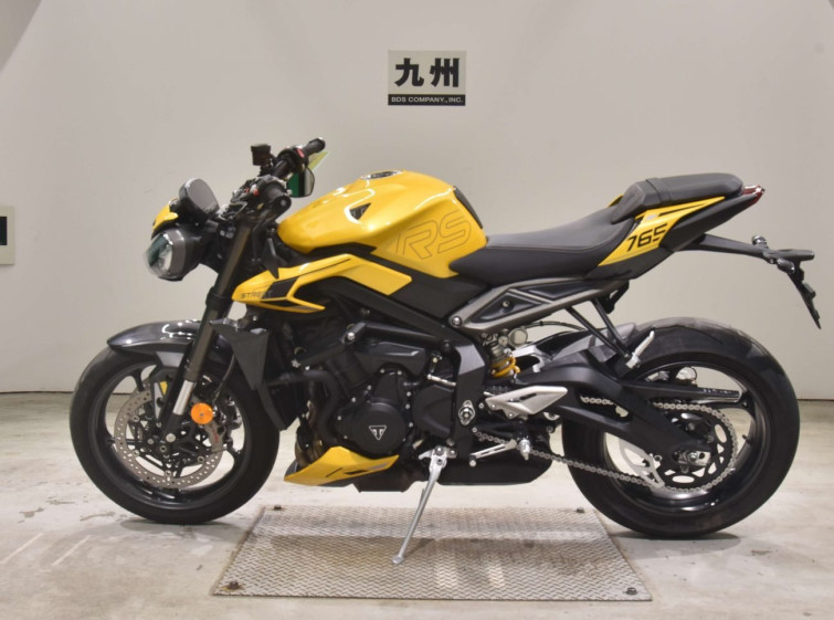 Мотоцикл Triumph STREET TRIPLE RS з пробігом 4213 km