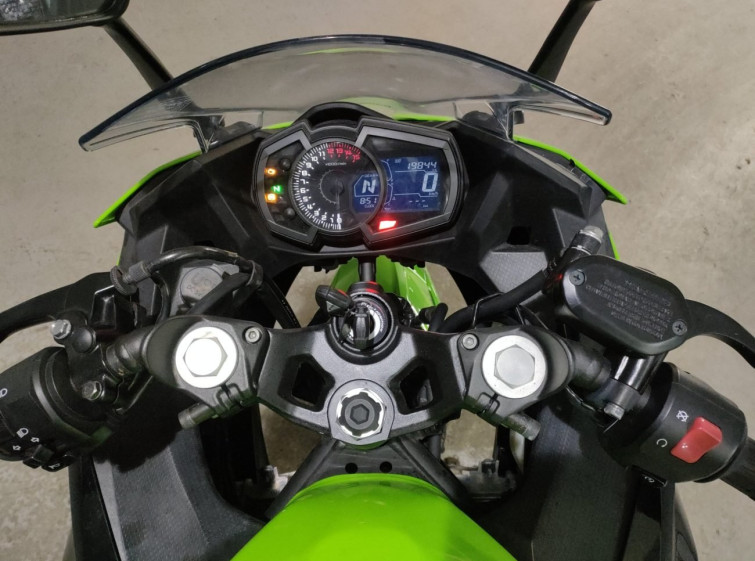 Мотоцикл Kawasaki NINJA400 с пробегом 19844 km