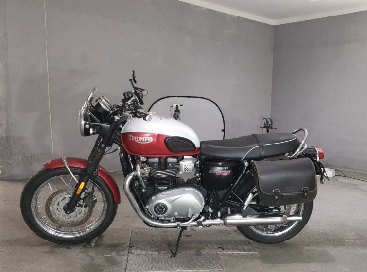Мотоцикл Triumph BONNEVILLE T100 з пробігом 7995 km