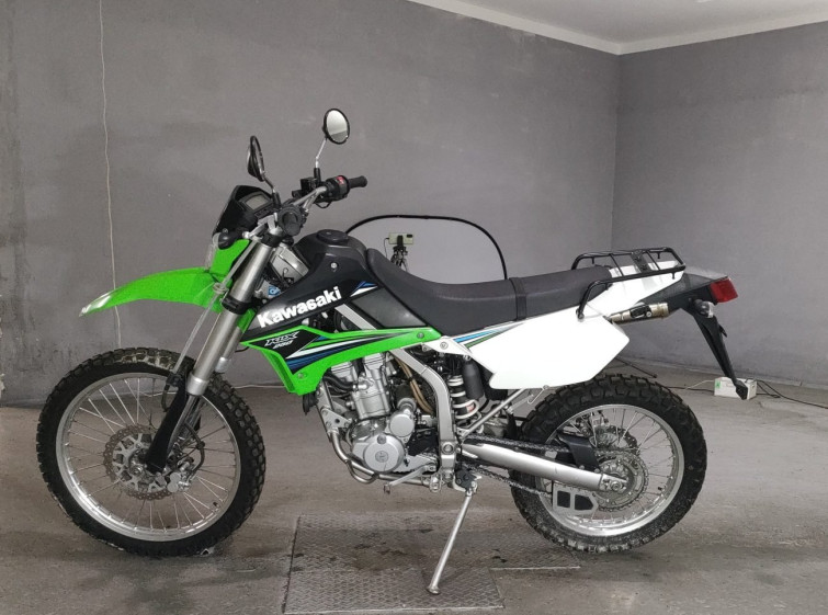Мотоцикл Kawasaki KLX250 з пробігом 12520 km