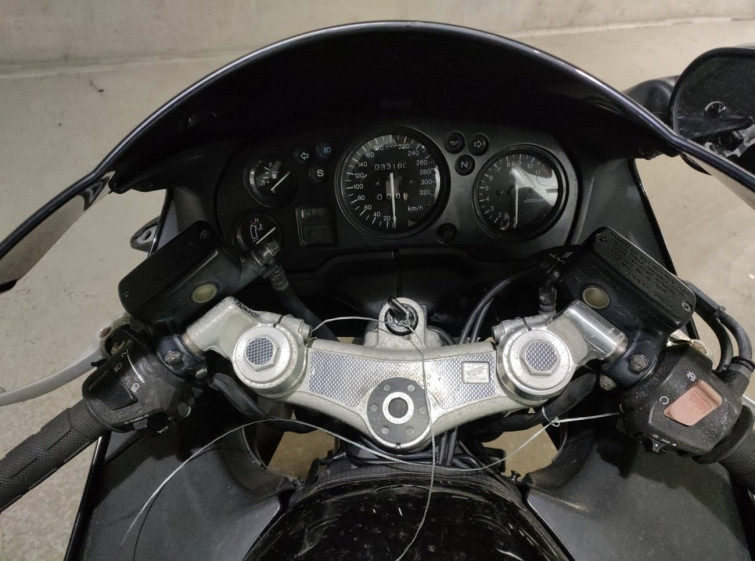 Мотоцикл Honda CBR1100XX BLACKBIRD с пробегом 33160 km