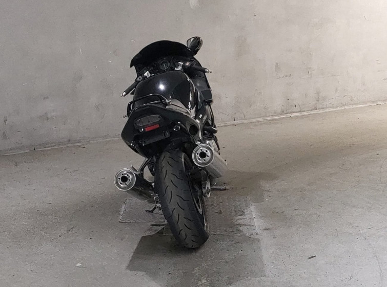 Мотоцикл Honda CBR1100XX BLACKBIRD с пробегом 33160 km