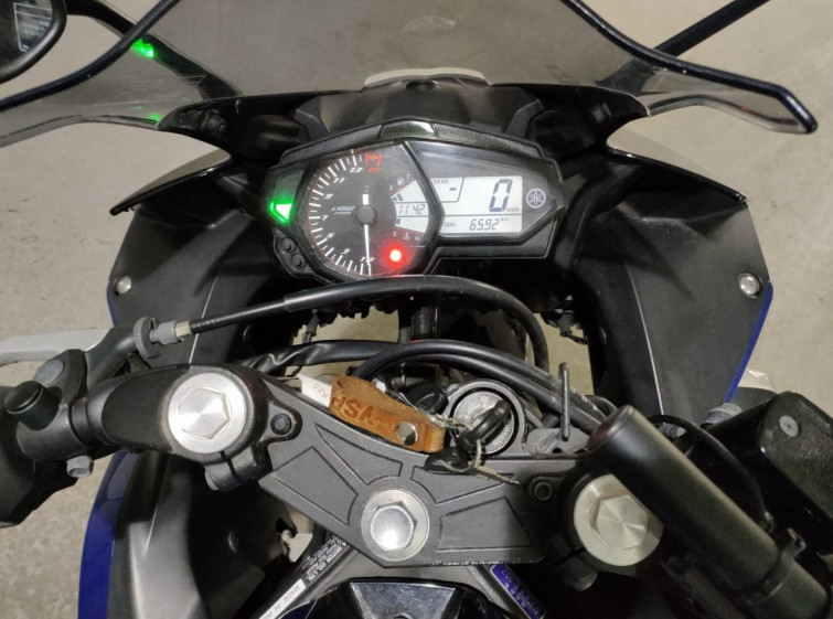 Мотоцикл Yamaha YZF-R25 з пробігом 6592 km