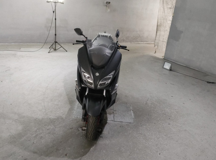 Мотоцикл Suzuki BURGMAN400 з пробігом 35420 km
