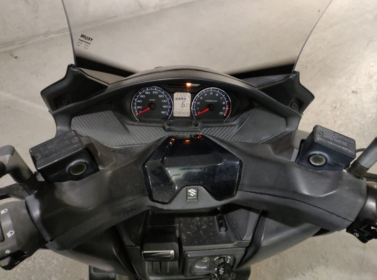 Мотоцикл Suzuki BURGMAN400 з пробігом 35420 km