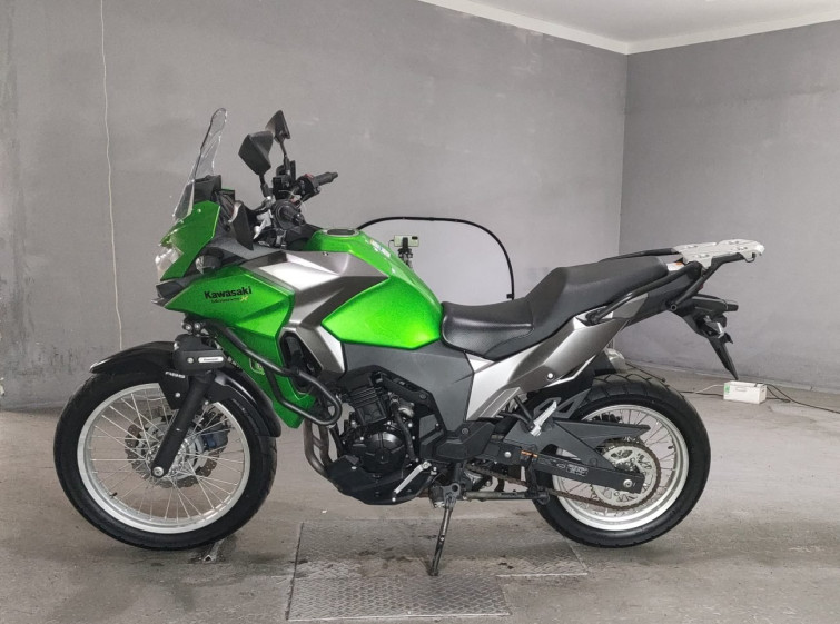 Мотоцикл Kawasaki VERSYS-X 250 з пробігом 4199 km