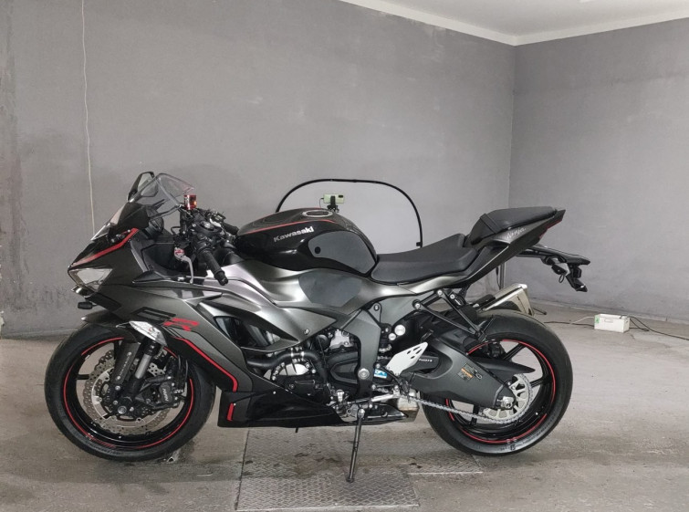 Мотоцикл Kawasaki ZX-6R з пробігом 4542 km