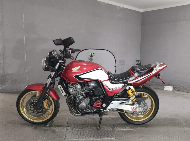 Мотоцикл Honda CB400SFV с пробегом 1569 km