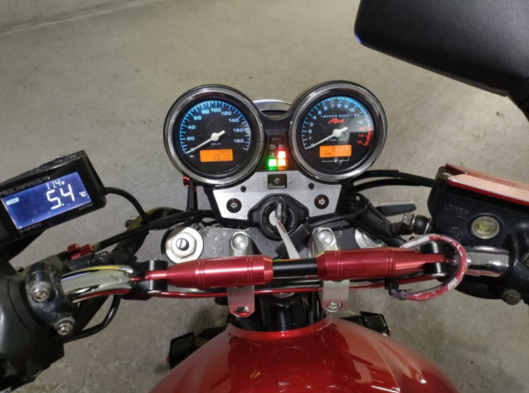 Мотоцикл Honda CB400SFV с пробегом 1569 km