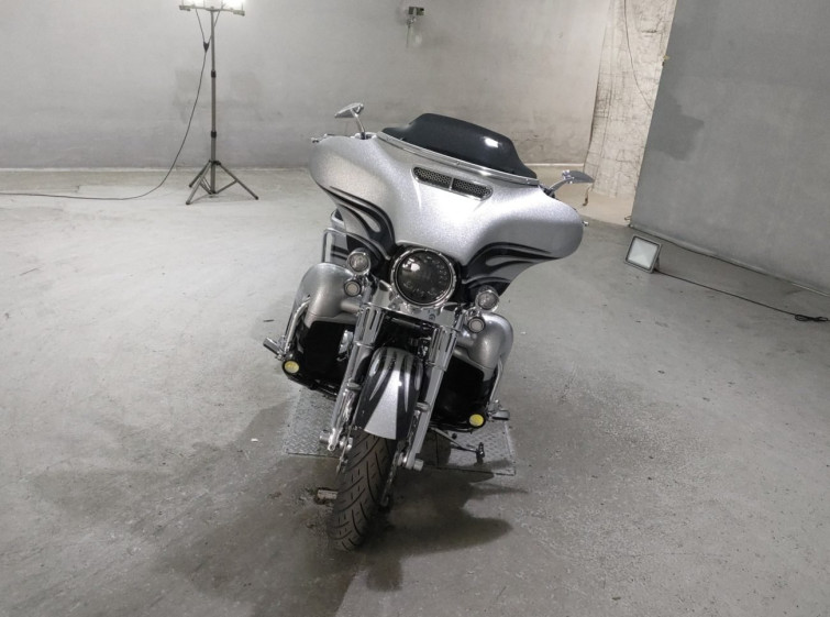 Мотоцикл HD STREET GLIDE FLHXSE1800 з пробігом 7080 km