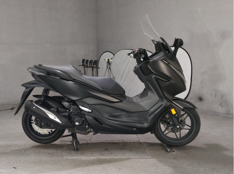 Мотоцикл Honda FORZA с пробегом 24787 km