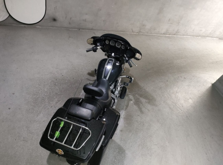 Мотоцикл HD STREET GLIDE FLHXS1870 с пробегом 10555 km