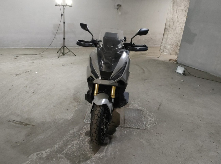 Мотоцикл Honda X-ADV750 з пробігом 2188 km