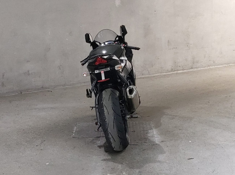 Мотоцикл Kawasaki NINJA ZX-10R с пробегом 11349 km