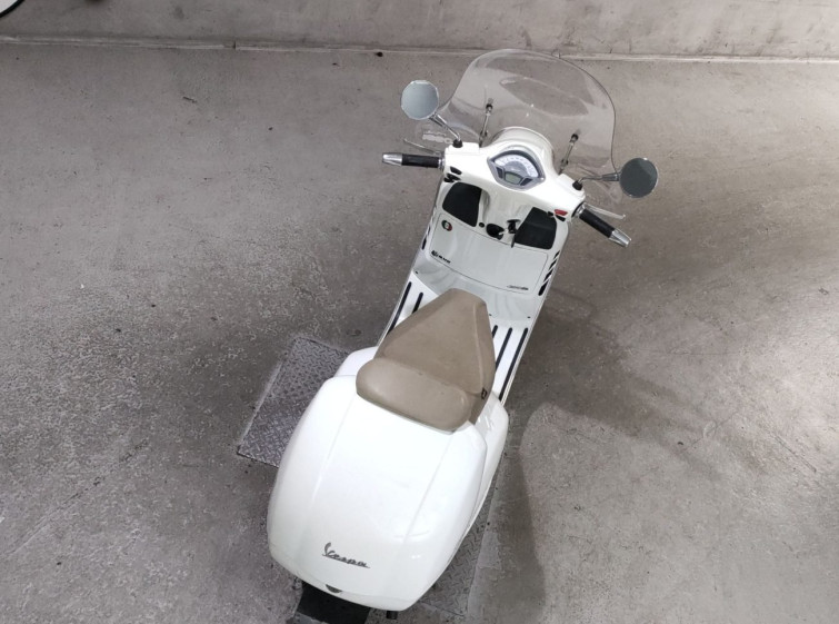 Мотоцикл Vespa GTS250IE с пробегом 42070 km
