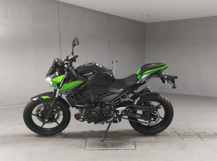 Мотоцикл Kawasaki NINJA250 з пробігом 3241 km