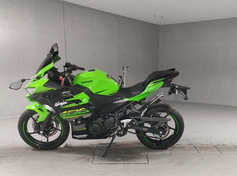Мотоцикл Kawasaki NINJA400 з пробігом 16847 km