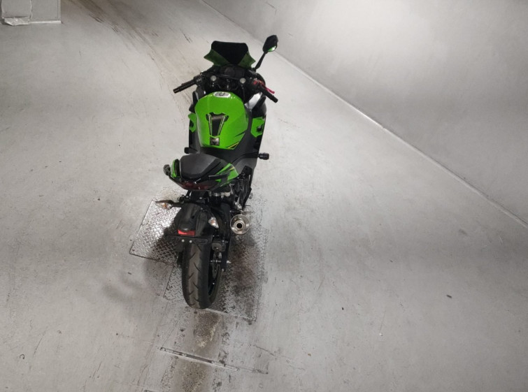 Мотоцикл Kawasaki NINJA400 з пробігом 16847 km