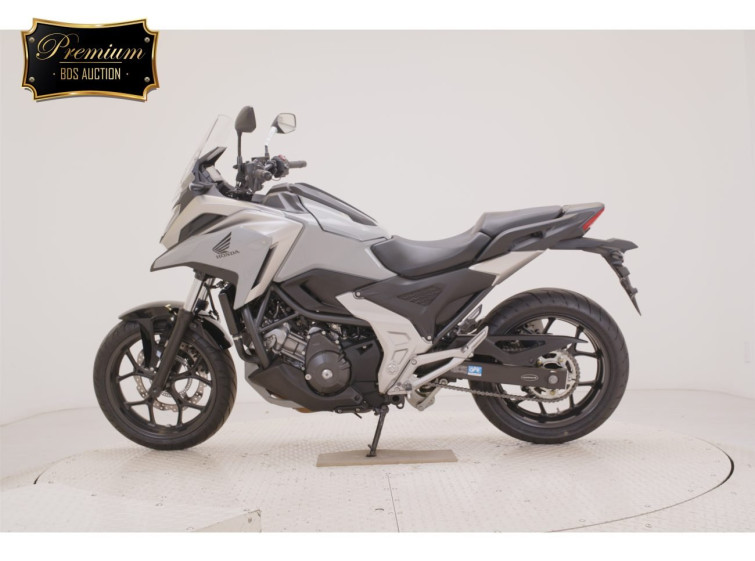 Мотоцикл Honda NC750XD з пробігом 7234 km