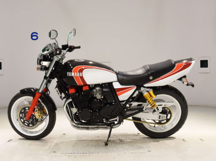 Мотоцикл Yamaha XJR400 с пробегом 6053 km
