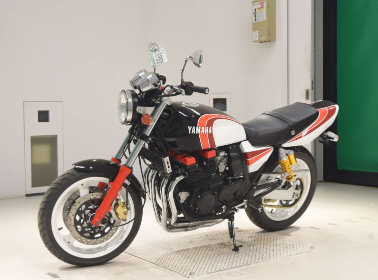 Мотоцикл Yamaha XJR400 с пробегом 6053 km