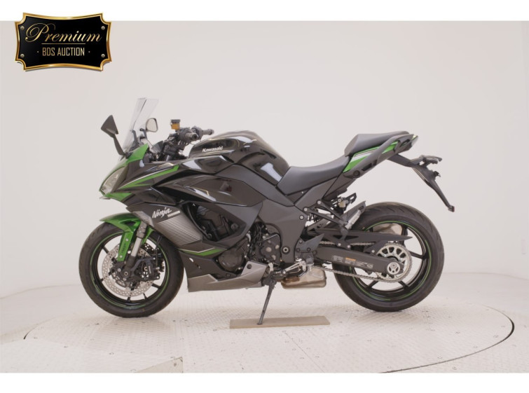Мотоцикл Kawasaki ninja 1000 sx з пробігом 140 km