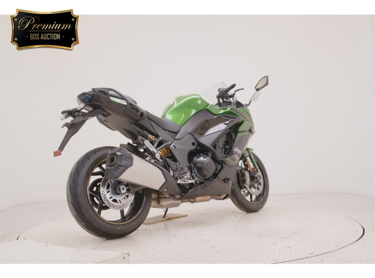 Мотоцикл Kawasaki ninja 1000 sx з пробігом 748 km
