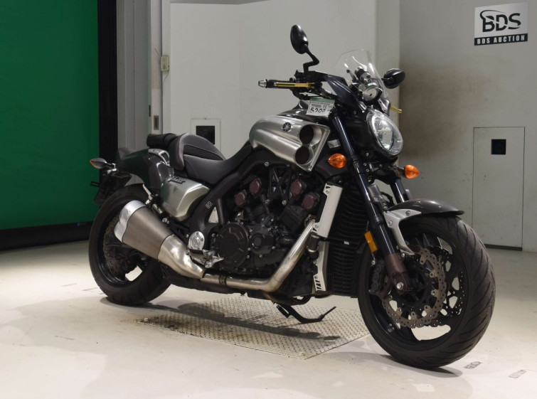 Мотоцикл Yamaha V-MAX1700 з пробігом 19387 km
