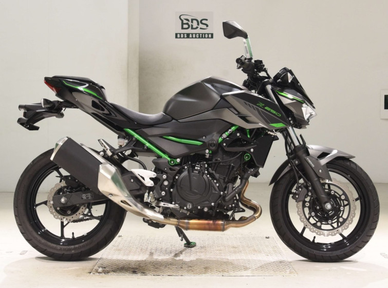 Мотоцикл Kawasaki Z250 с пробегом 2386 km