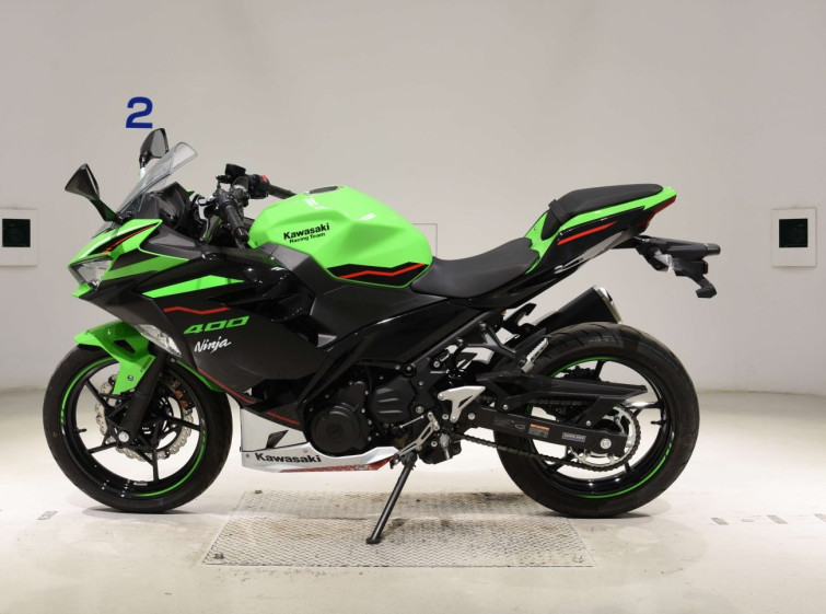 Мотоцикл Kawasaki NINJA400 с пробегом 4393 km