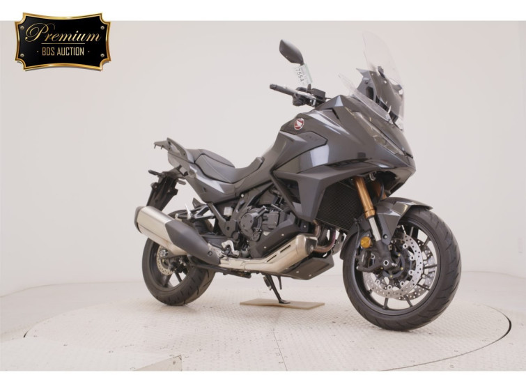 Мотоцикл Honda NT1100 з пробігом 1452 km