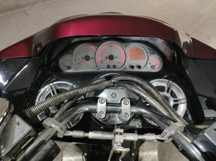 Мотоцикл Yamaha MAJESTY 250C