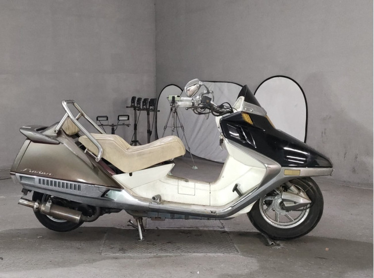 Мотоцикл Honda FUSION з пробігом 11629 km