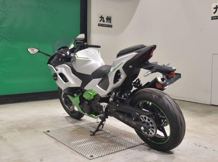 Мотоцикл Kawasaki NINJA7HYBRID з пробігом 3 km