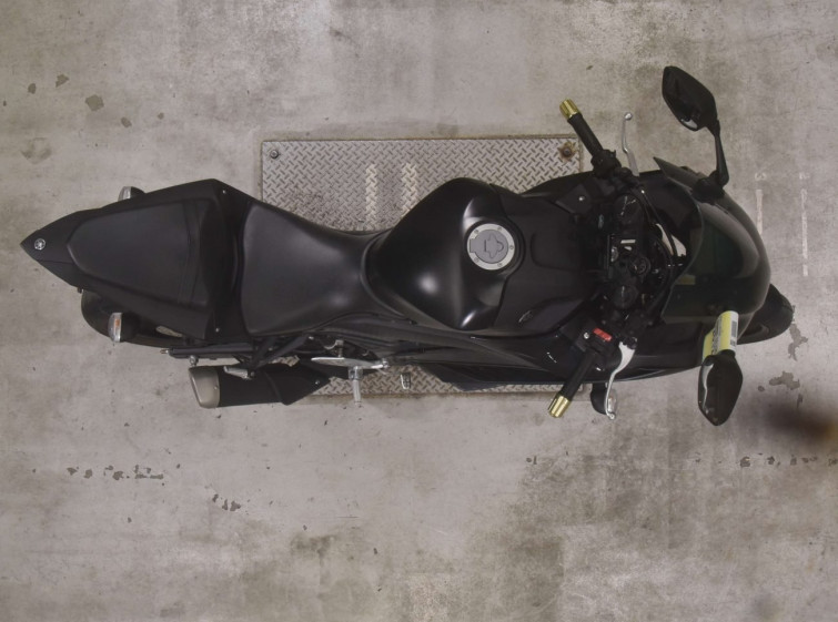 Мотоцикл Yamaha YZF-R25 с пробегом 9503 km