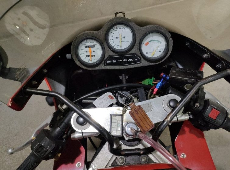 Мотоцикл Suzuki GSX-R750 з пробігом 32981 km