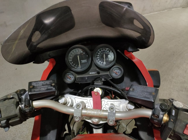 Мотоцикл Kawasaki GPZ900R з пробігом 35789 km