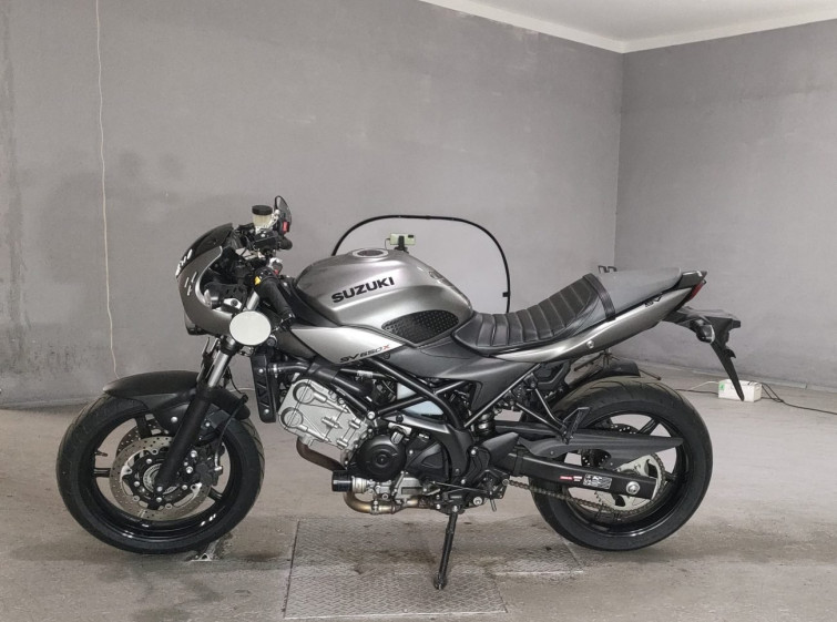 Мотоцикл Suzuki SV650X с пробегом 3346 km