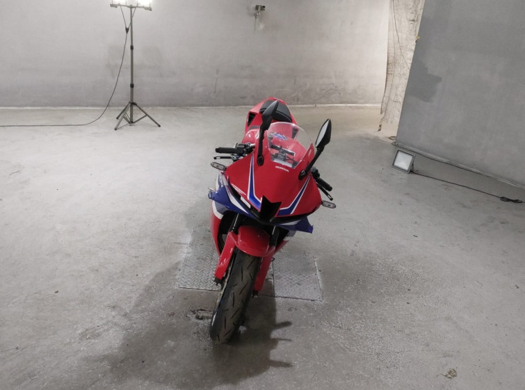 Мотоцикл Honda CBR600RR з пробігом 1326 km