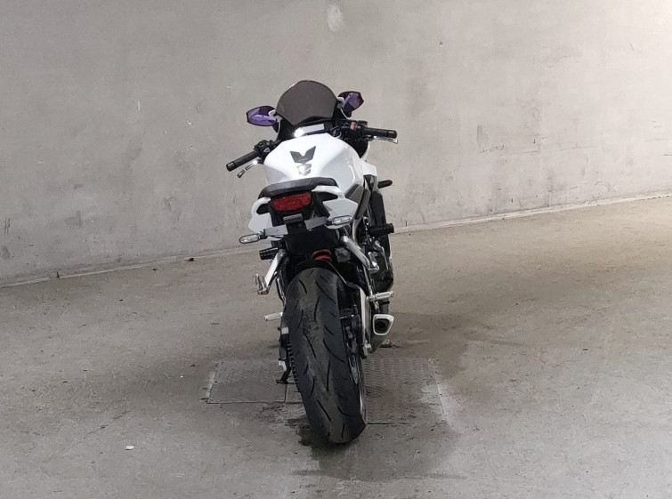 Мотоцикл Honda CBR650R з пробігом 4192 km